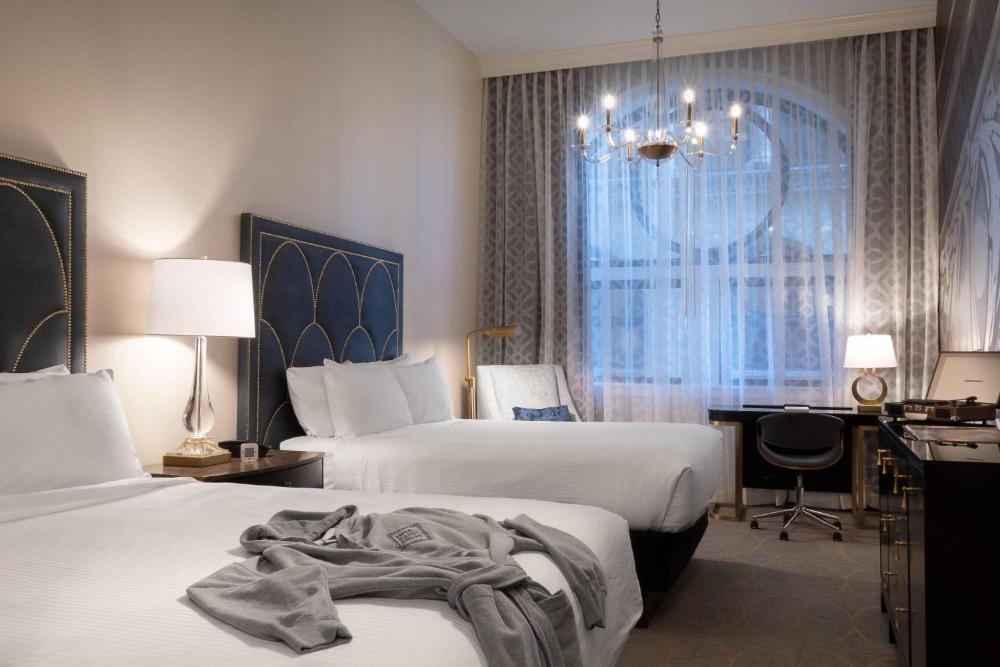 Guest Queen Room with Two Queen Beds interior